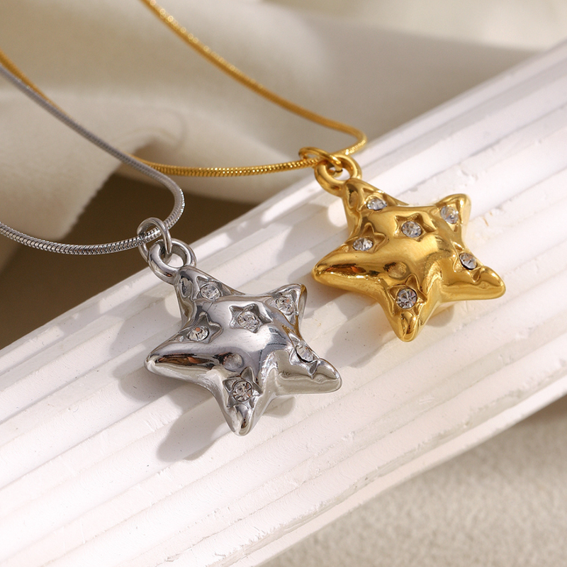 Chunky Star Necklace