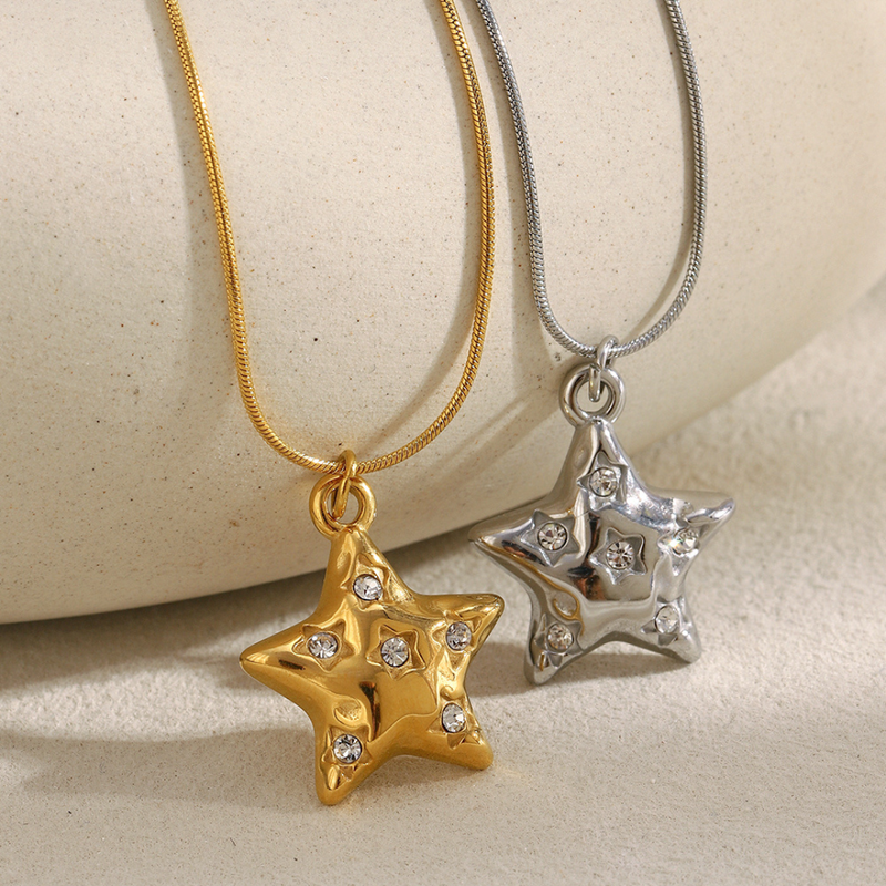 Chunky Star Necklace