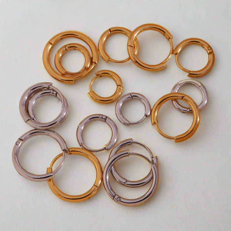 Huggie set (8mm and 10mm)