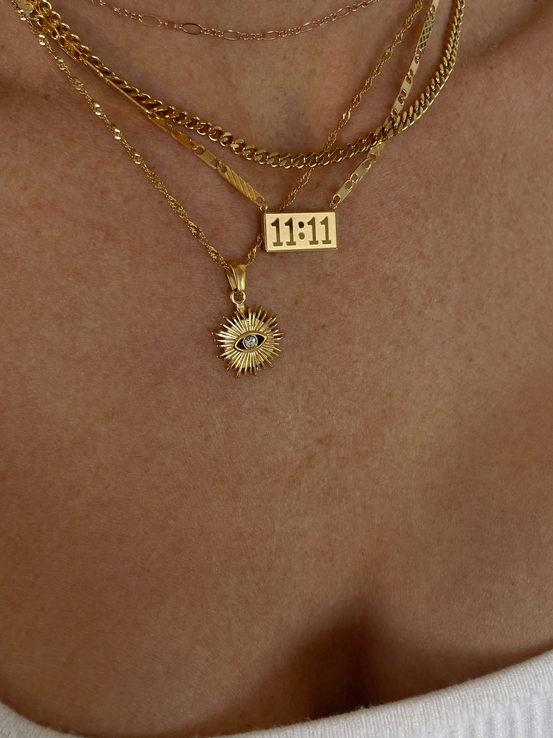 11:11 Coin Pendant Necklace – Nomie