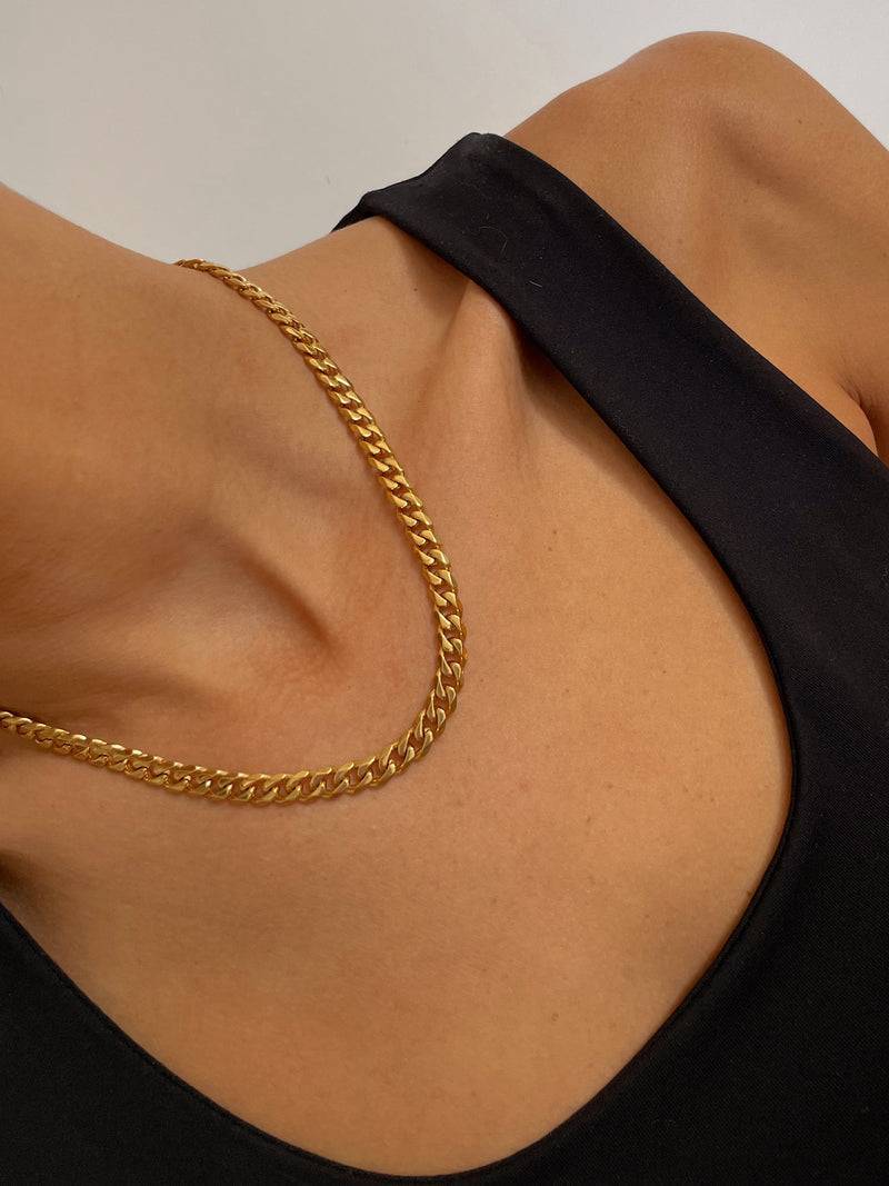 Harper Curb Chain Necklace