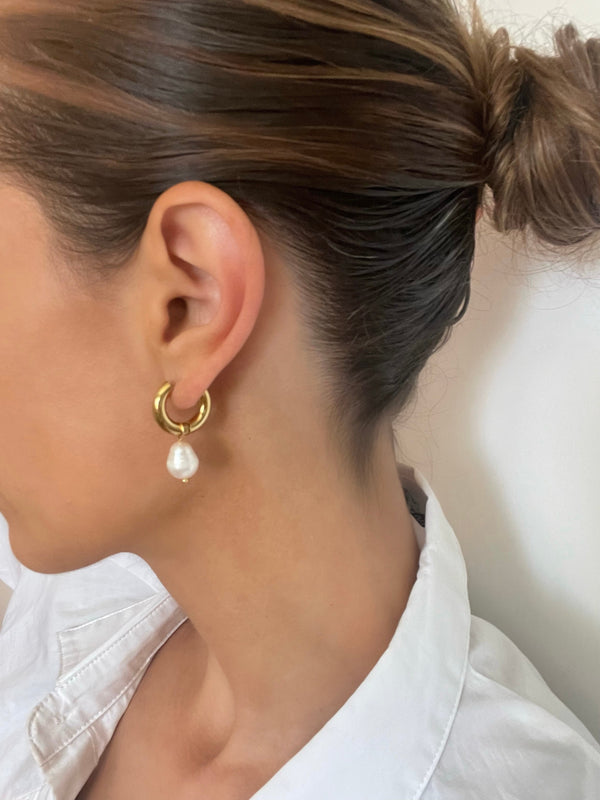 Martha Hoops